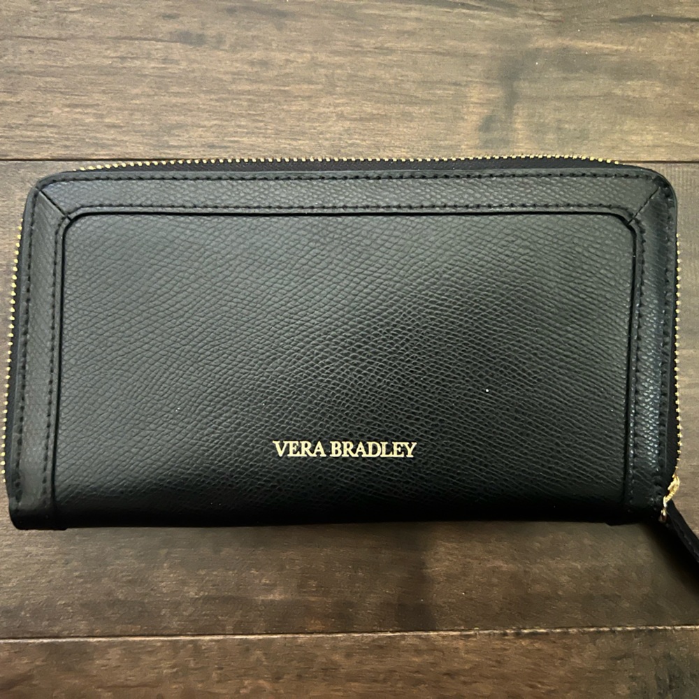 Vera Bradley black wallet